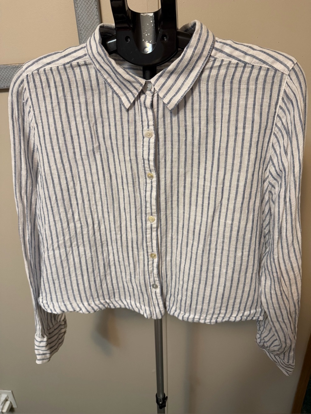 Christian Siriano Blue & White Striped 100% Linen Button-Down Shirt - Size L